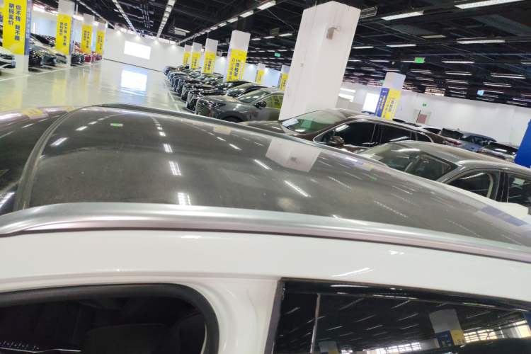 Used Wey VV5 2021 1.5T Two-Wheel Drive Smart Pioneer