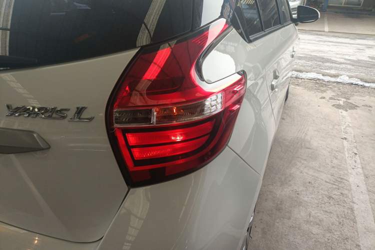 Used Toyota YARiS L 2019 1.5E CVT Dynamic Edition China VI compliant