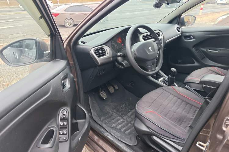 Used Peugeot 301 2014 1.6L Manual Comfort Edition