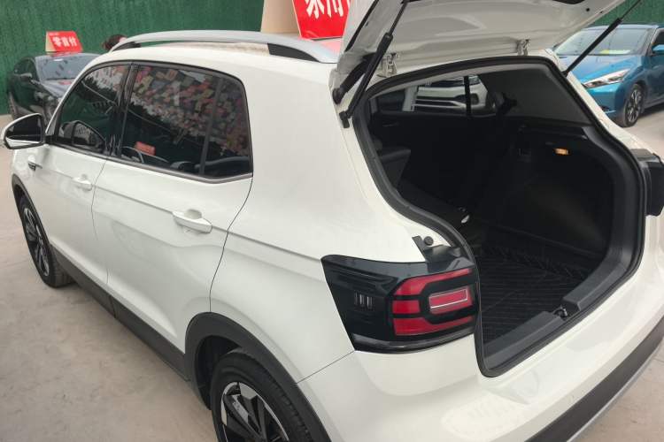 Used Volkswagen Tacqua 2020 1.5L Automatic Yue
