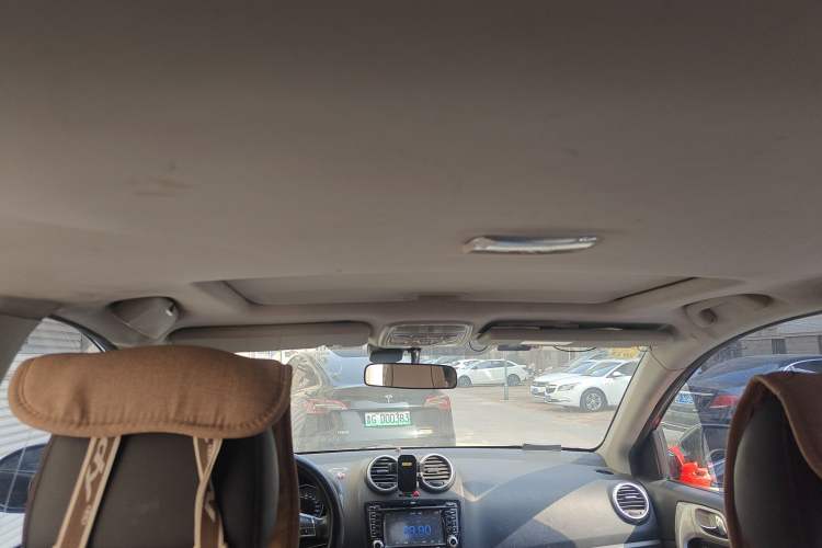 Used Haval H6 2015 Upgraded Model 1.5T Manual Two-Wheel Drive Elite Version
