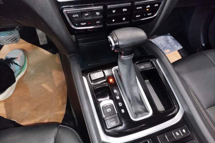 Used GAC Trumpchi GS8 2017 320T Two-Wheel Drive Luxury Smart Connectivity Version (7 Seats)
