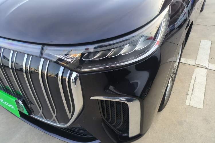 Used VOYAH Dream 2022 0-Emission Edition Dream+ Smart Range Package – 605 km
