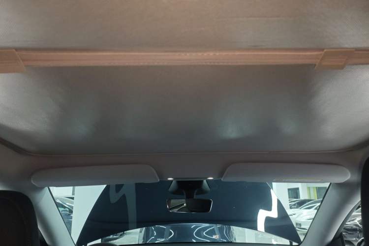 Used Tesla Model Y 2025 Rear-Wheel-Drive Version
