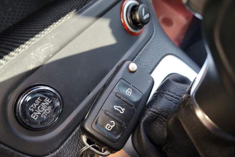 Used Volkswagen Tiguan L 2015 1.8TSI Automatic All-Wheel-Drive Luxury Model