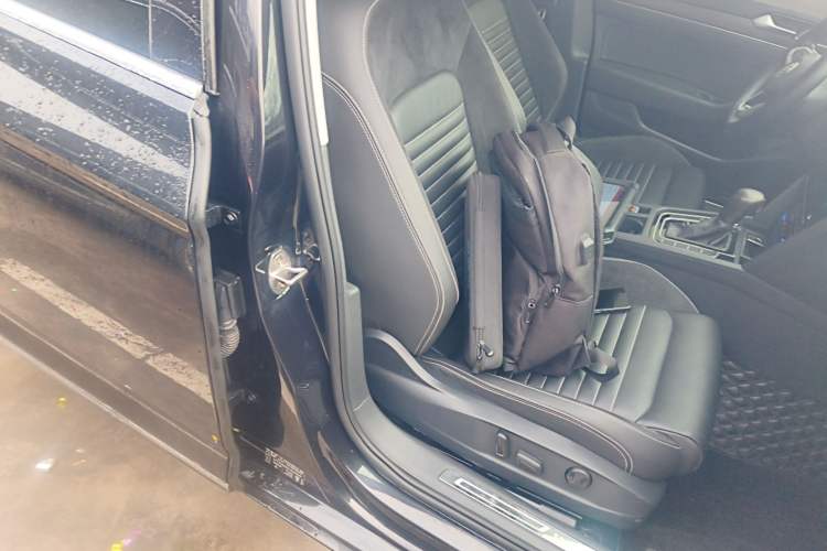 Used Volkswagen Magotan 2020 330TSI DSG Leading Model
