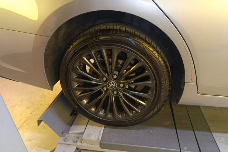 Used Toyota Avalon 2019 2.5L Touring Premium Version China V Standard
