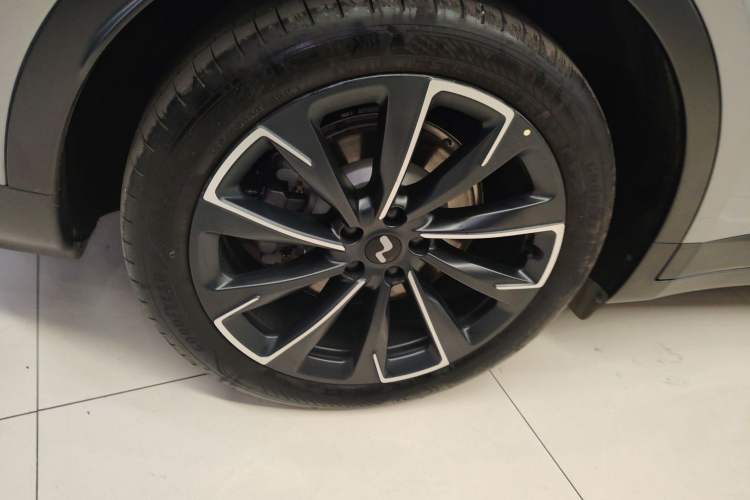 Used ONVO L60 2024 60 kWh Rear-Drive Version