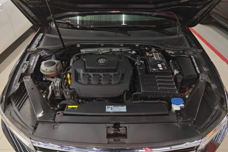 Used Volkswagen Magotan 2019 330TSI DSG Leading Edition China V Standard
