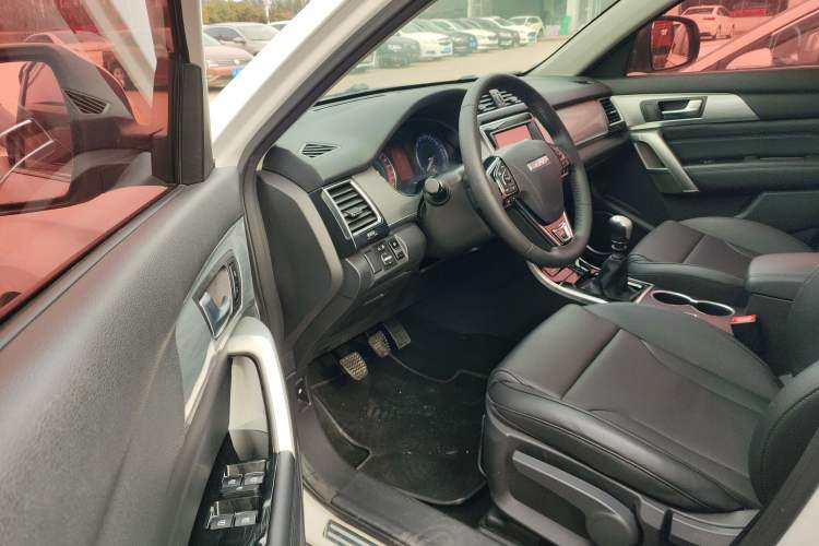 Used Haval H2 2017 Red-Label 1.5T Manual Two-Wheel Drive Comfort Model
