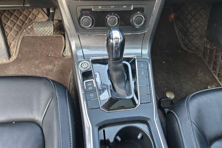 Used Volkswagen Passat 2016 1.8T Government Procurement Version (CEA Engine + 6AT)
