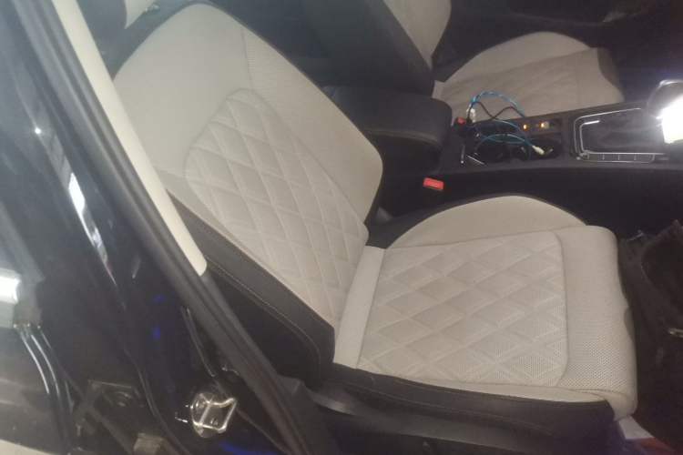 Used Volkswagen Magotan 2023 2 Million Units Commemorative Edition 330TSI DSG Luxury Version