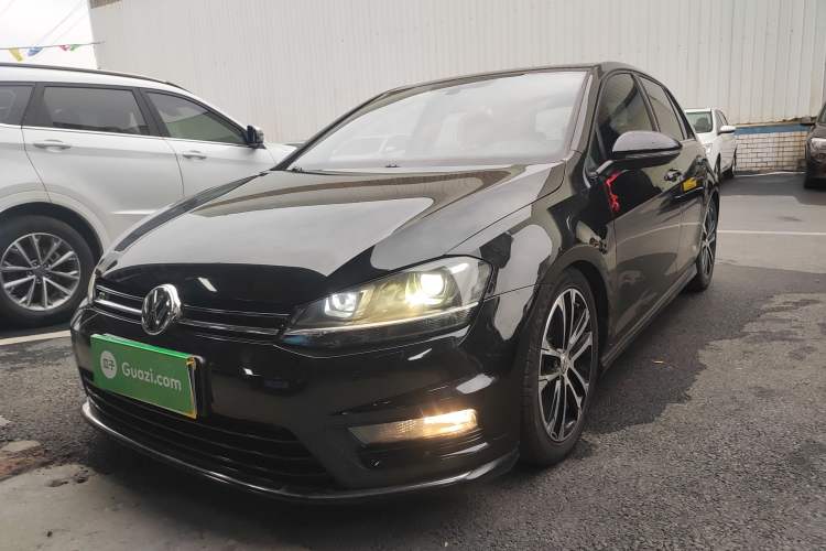 Used Volkswagen Golf 2016 1.4TSI Automatic R-Line
