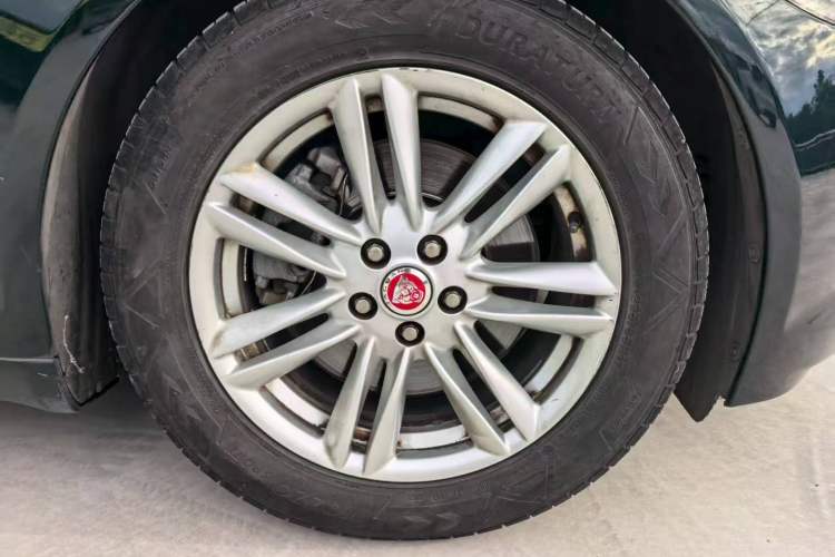 Used Jaguar XF 2015 XF 2.0T Prestige Edition
