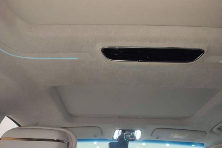 Used Buick Century 2023 2.0T Six-Seater Yinshi Edition
