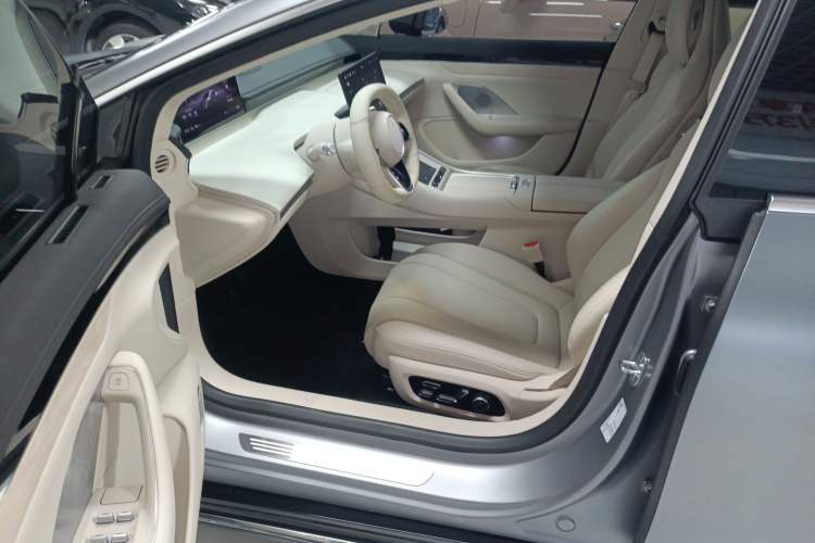 Used Hima Luxeed S7 2024 Max RS Four-Wheel-Drive Performance Edition
