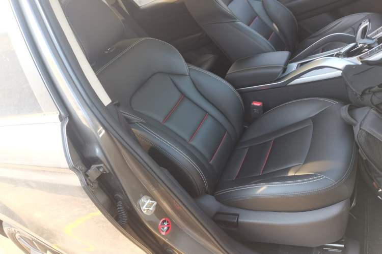 Used Geely Auto Emgrand X7 Sport 2020 1.8TD DCT Two-Wheel Drive Zhiya Model