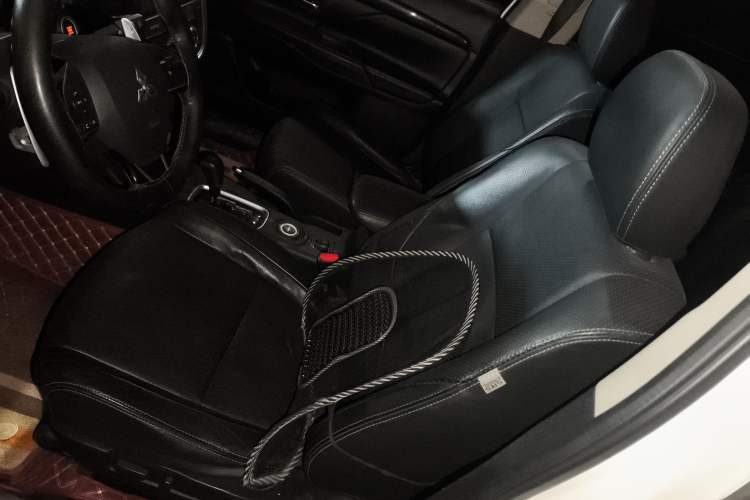 Used Mitsubishi Outlander 2016 2.4L 4x4 Elite Edition 5 Seats