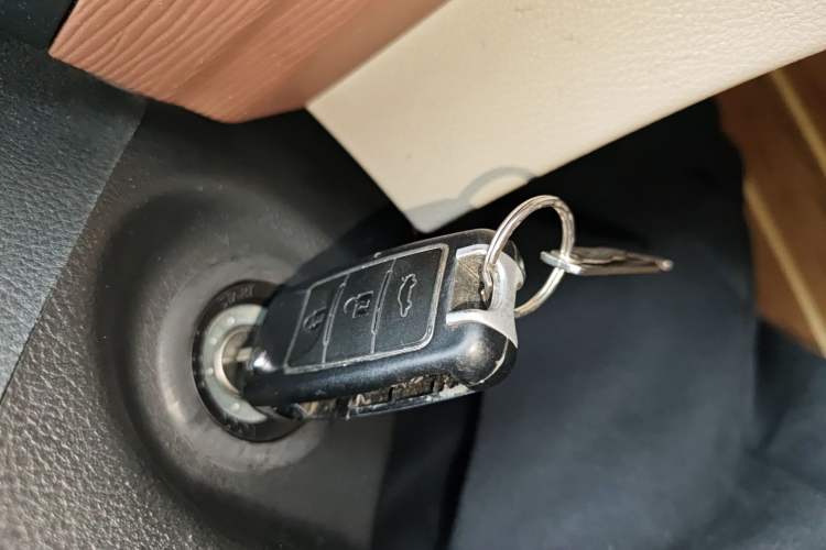 Used FORTHING Lingzhi 2019 M5L 1.6L 7-Seater Base Model China VI Standard