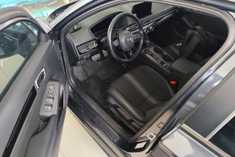 Used Honda Civic 2022 240TURBO CVT Dynamic Edition
