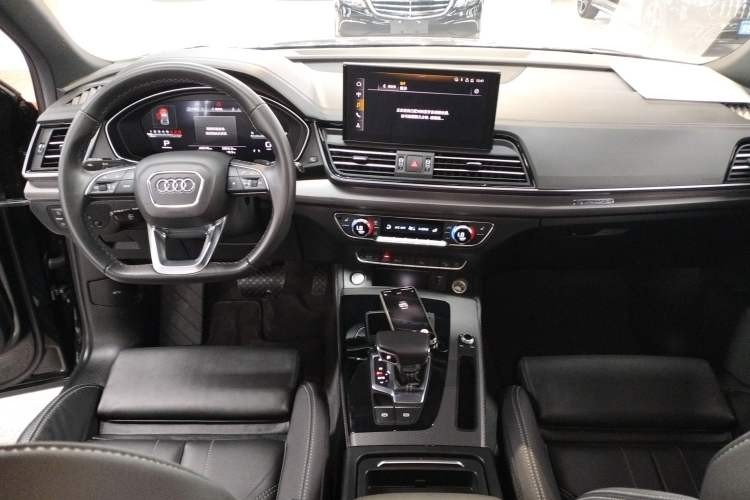 Used Audi Q5L 2023 40T Luxury Dynamic Model