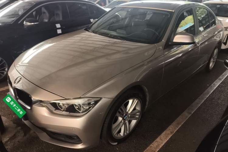 Used BMW 3 Series 2017 318i Fashion Model

