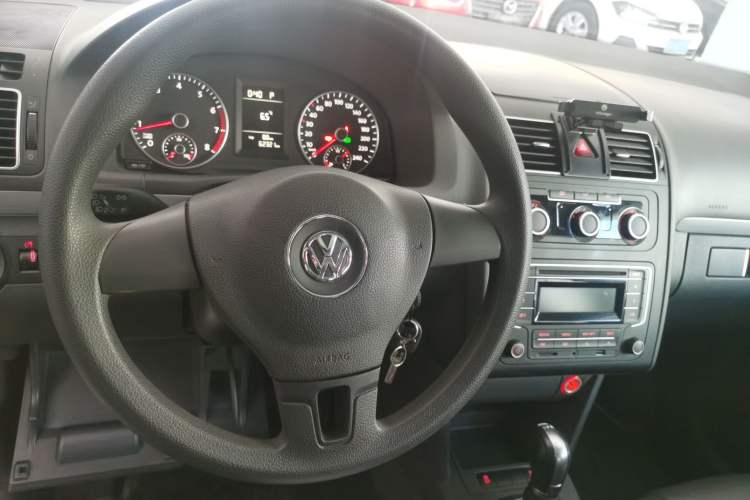 Used Volkswagen Touran 2015 1.4T DSG Comfort Edition 5 Seats
