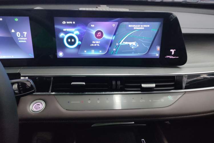 Used Chery Tiggo 8 PRO 2022 390T Two-Wheel Drive Vast Edition 5 Seats
