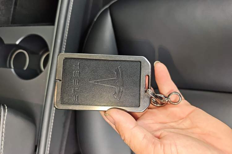 Used Tesla Model Y 2022 Rear-Wheel-Drive Version
