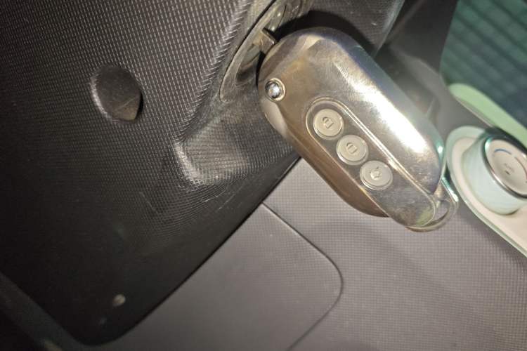 Used Wuling Hongguang MINIEV 2022 Macaron Premium Model – Lithium Iron Phosphate
