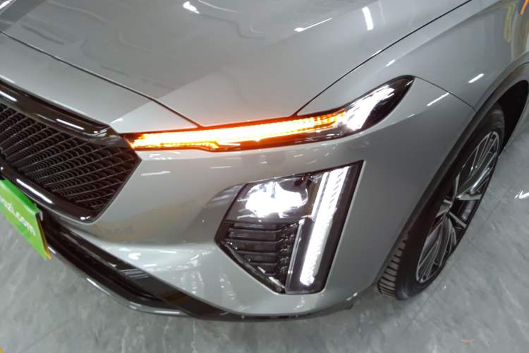 Used Cadillac GT4 2023 25T Luxury Model
