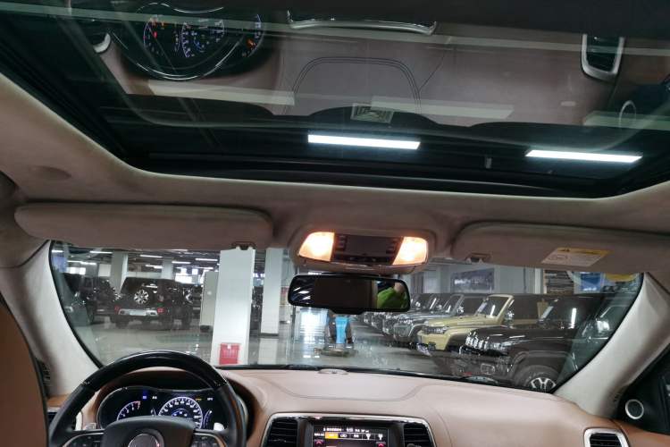 Used  Grand Cherokee 2014 3.6L Flagship Prestige Edition