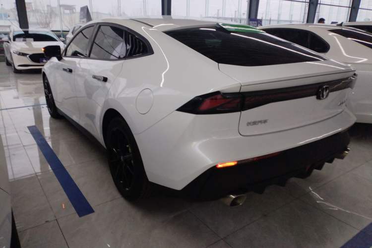 Used Changan UNI-V 2022 1.5T Prestige Version
