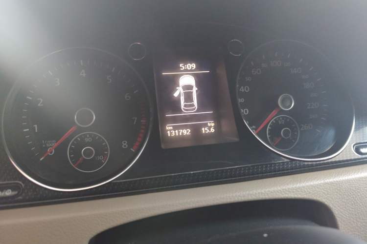 Used Volkswagen Magotan 2015 Facelift 1.8TSI Luxury Model
