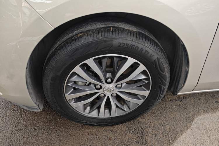 Used Buick GL8 2017 ES 28T Luxury Model China V Standard
