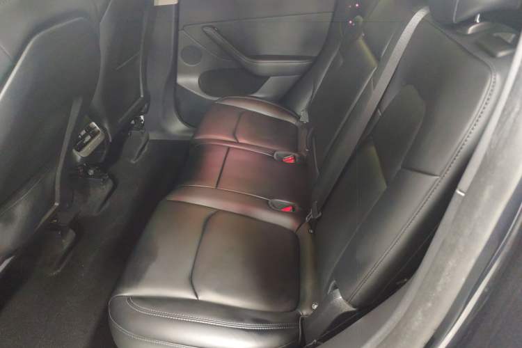 Used Tesla Model Y 2024 Rear-Wheel-Drive Version
