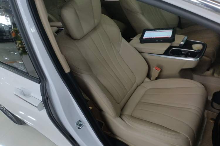 Used Buick Century 2023 2.0T Seven-Seater Deluxe Edition
