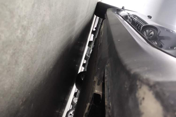 Used Hongqi E-QM5 2022 431 km Charge & Enjoy Edition
