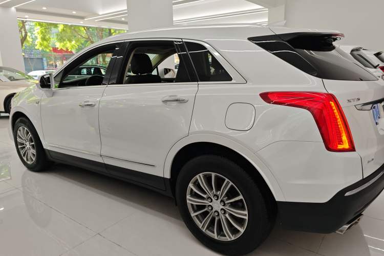 Used Cadillac XT5 2018 28T Four-Wheel Drive Luxury Model
