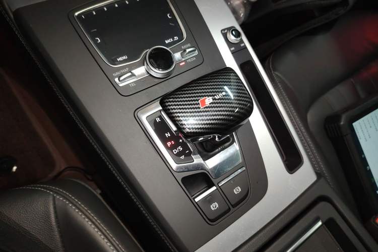 Used Audi Q5L 2020 Updated 40 TFSI Prestige Fashion Edition
