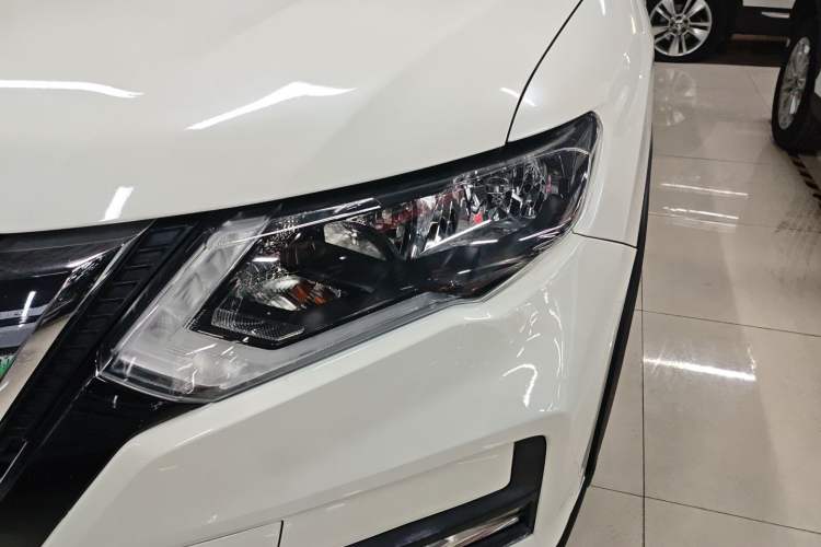 Used Nissan X-Trail 2019 2.0L CVT Smart Connect Comfort Edition 2WD
