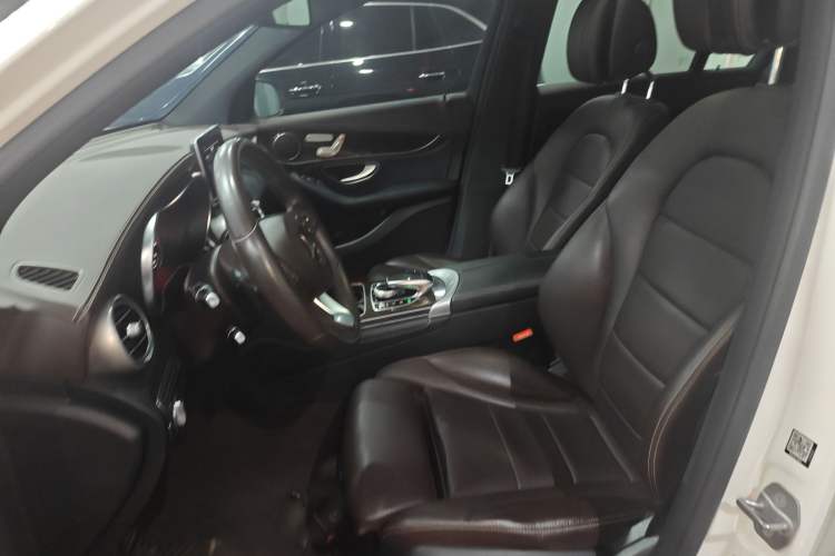 Used Mercedes-Benz GLC 2018 GLC 260 4MATIC Dynamic Edition
