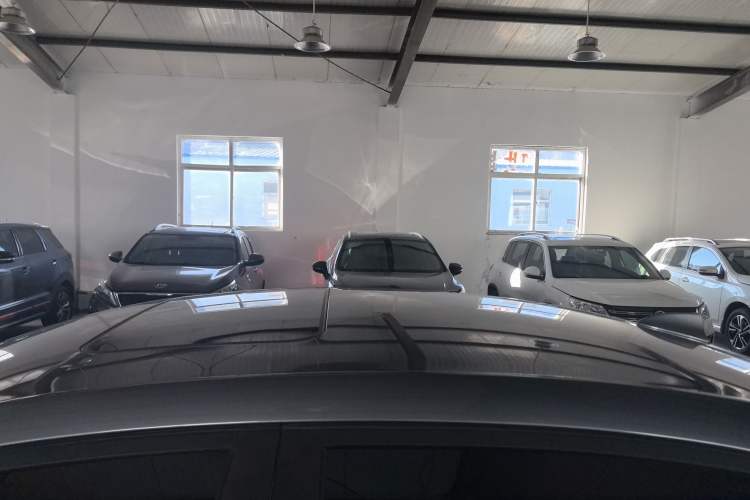 Used Roewe i5 2021 1.5L CVT Platinum Edition