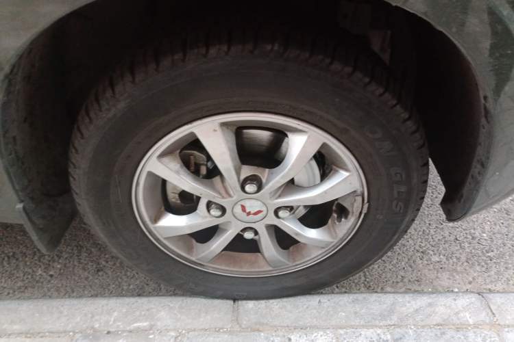 Used Wuling Hongguang V 2022 1.5L Enjoy Edition Electric-Powered LAR
