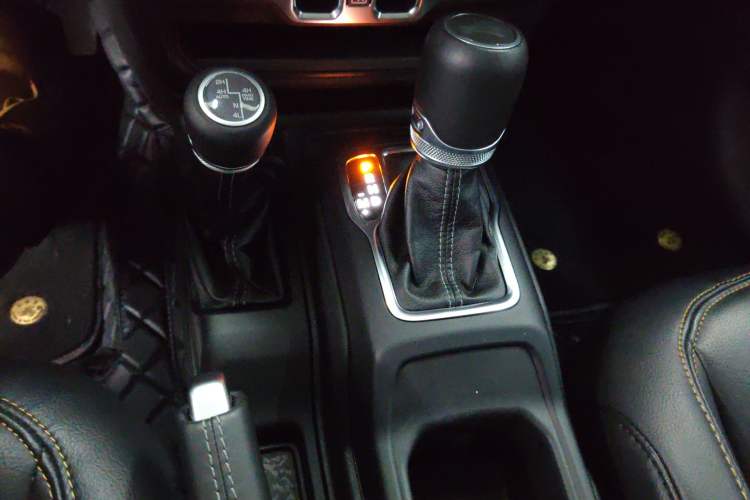 Used Jeep Wrangler 2024 2.0T Sahara Four-Door Edition