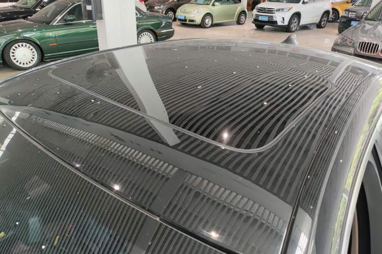 Used BMW 5 Series 2014 525Li Leading Model
