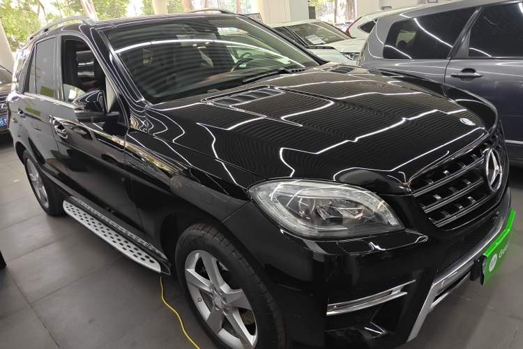 Used Mercedes-Benz M-Class 2014 ML 400 4MATIC Dynamic Model
