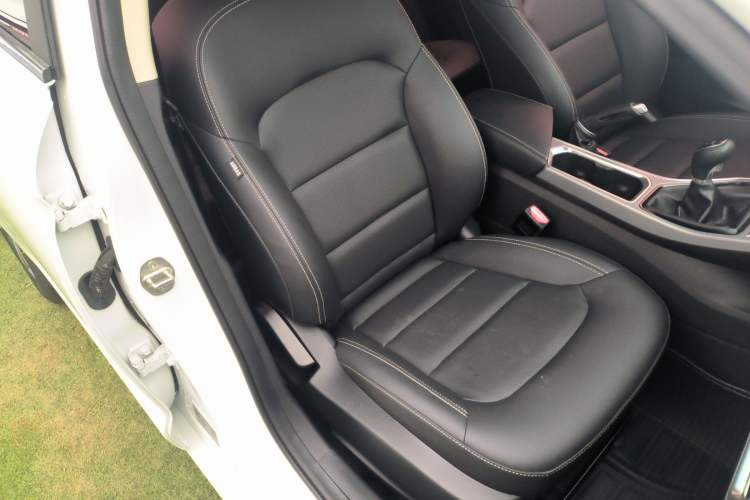 Used Geely Auto Emgrand GL 2017 1.8L Manual Elite Model
