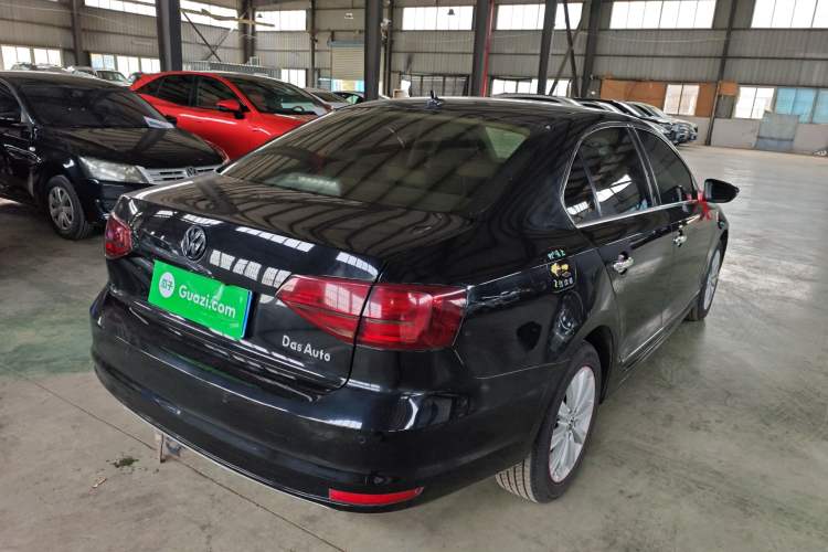 Used Volkswagen Sagitar 2015 1.6L Automatic Comfort Model