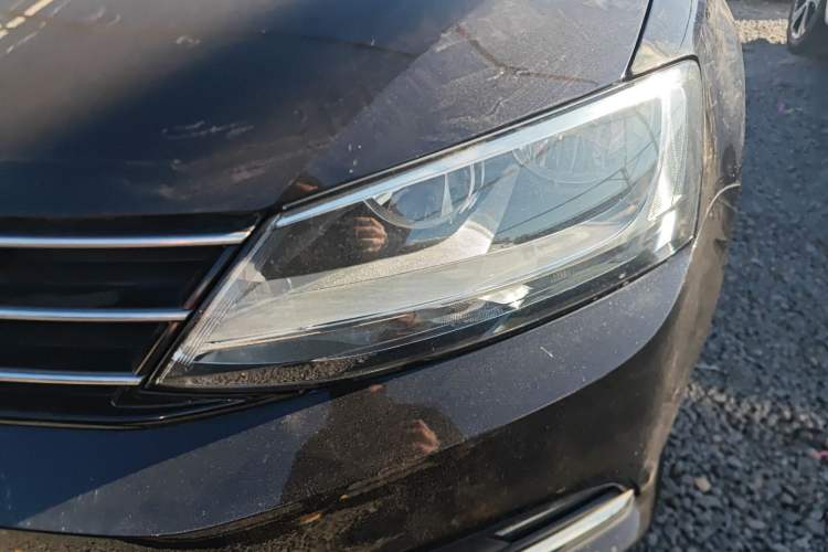 Used Volkswagen Sagitar 2015 1.6L Manual Comfort Model